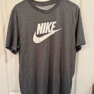 NWT Nike Men's Charcoal Gray T-Shirt